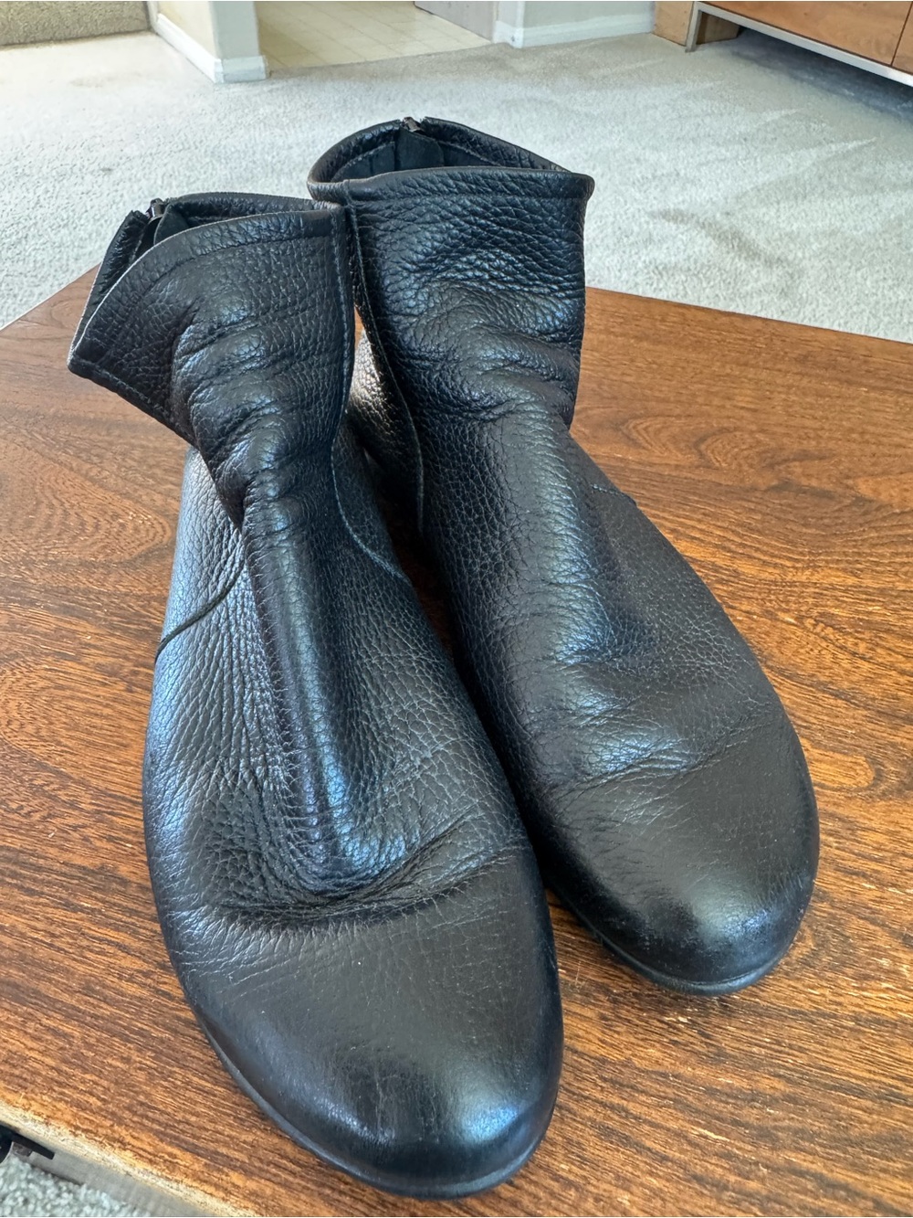 Arche Black Barky Leather Ankle Booties